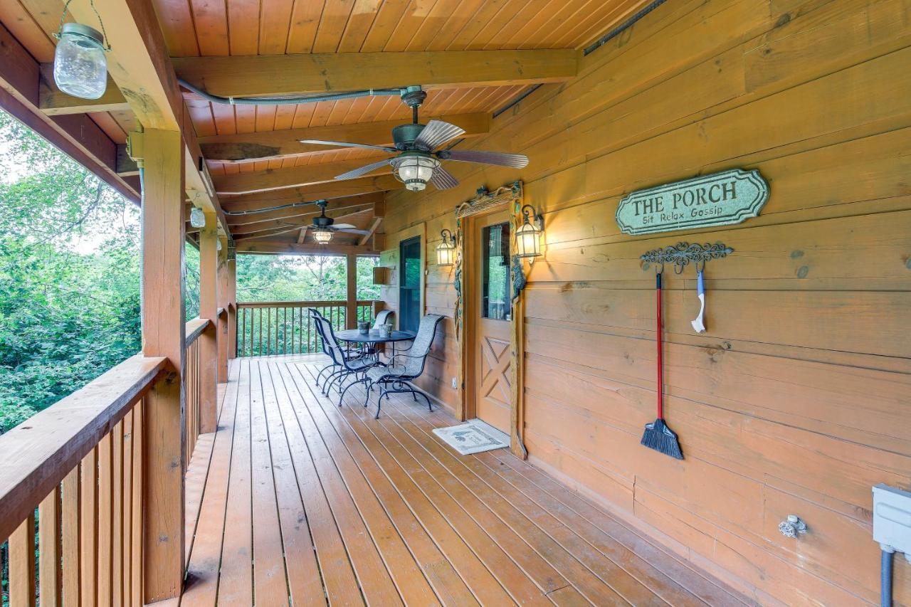 Sevierville Cabin With Wraparound Deck And Lake Access Kültér fotó