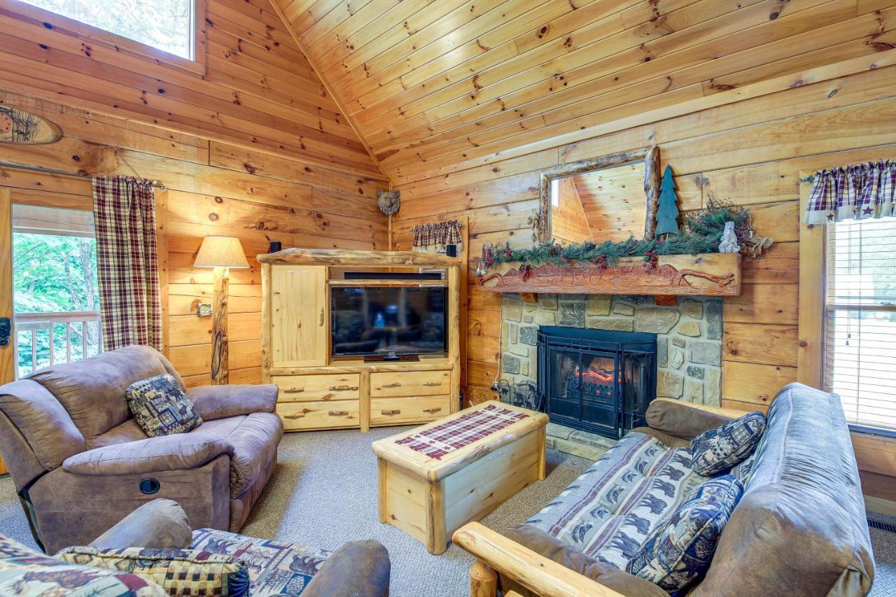 Sevierville Cabin With Wraparound Deck And Lake Access Kültér fotó